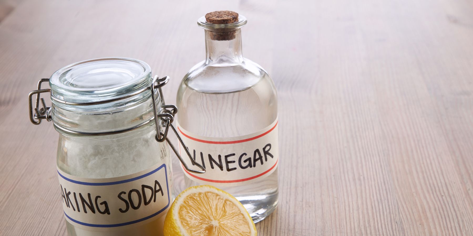 Can Vinegar and Baking Soda Safely Disinfect Your Water Bottle?