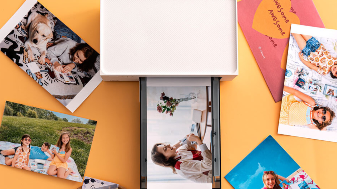 What Types of Paper are Compatible with an Amber Instant Photo Printer?