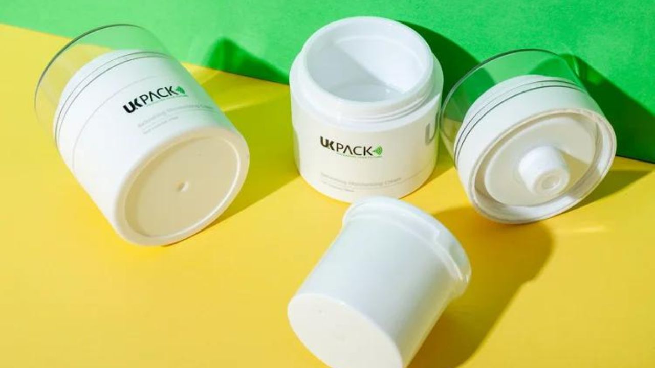 How UKPACK’s Airless Jars Keep Skincare Products Fresh